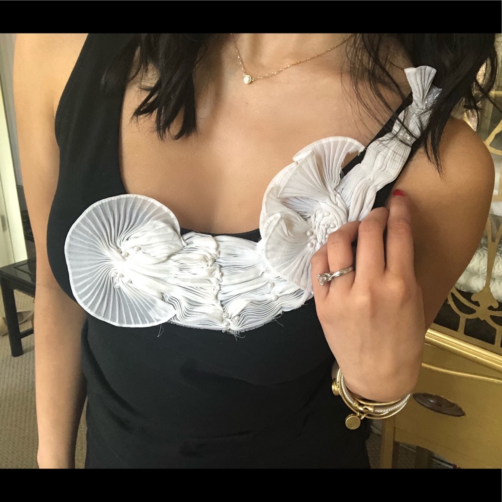 BLK BANANA REPUBLIC TANK w/ Rouched Pearl Detail